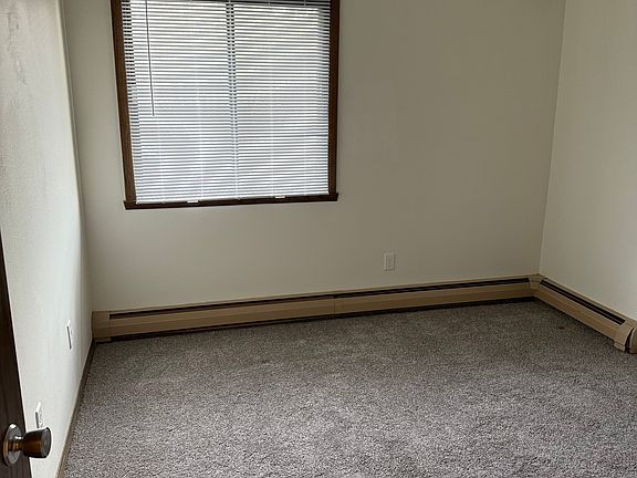 4th image of 401 S Marietta St #2