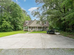 2318 Sharpe Rd, Greensboro, NC 27406