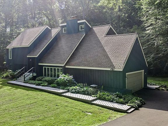 3rd image of 48 Partridge Ln