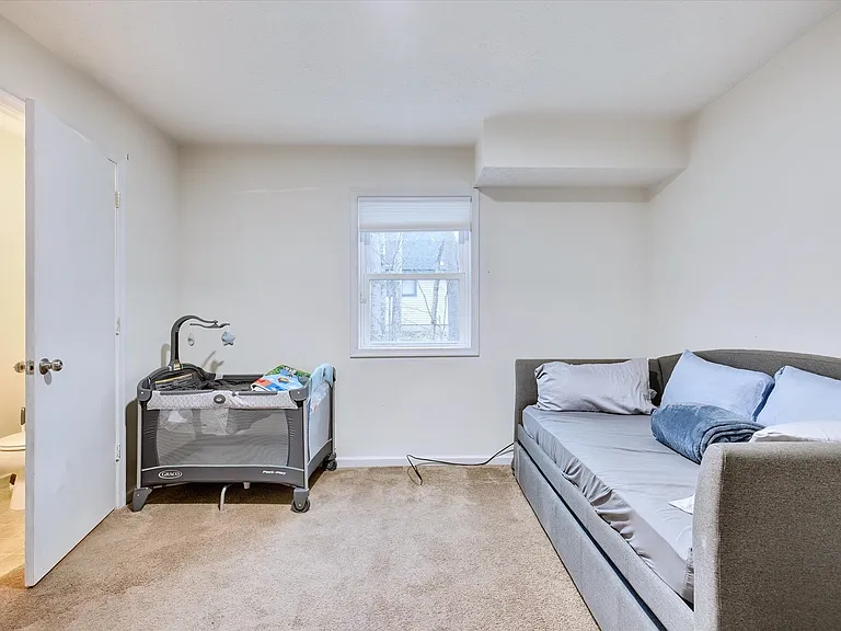 309 Stroud Ct — Photo 30