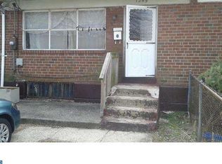 1249 Macarthur Dr, Camden, NJ 08104