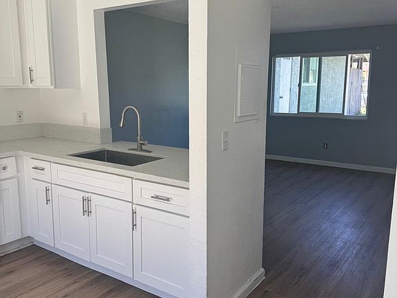 2nd image of 341 S Maple Ave