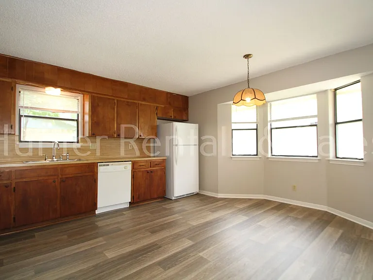 3801 Madison Dr — Photo 7
