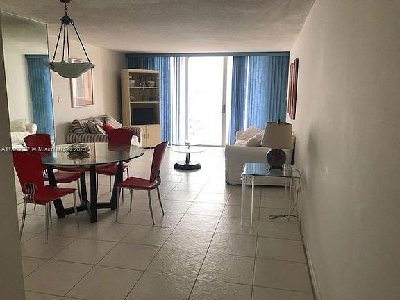 5th image of 18071 Biscayne Blvd APT 1802