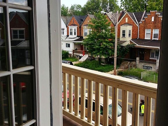 3rd image of 5245 Cedar Ave #2