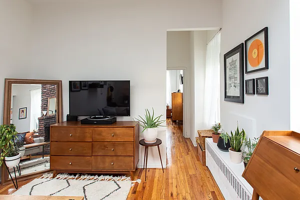 Rented by Douglas Elliman | media 11