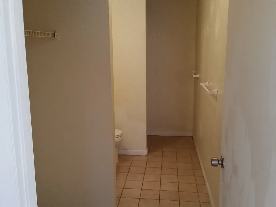Apt A Master Bath & Laundry