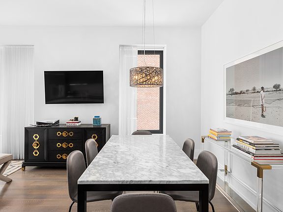 3rd image of 301 E 50th St APT 8C