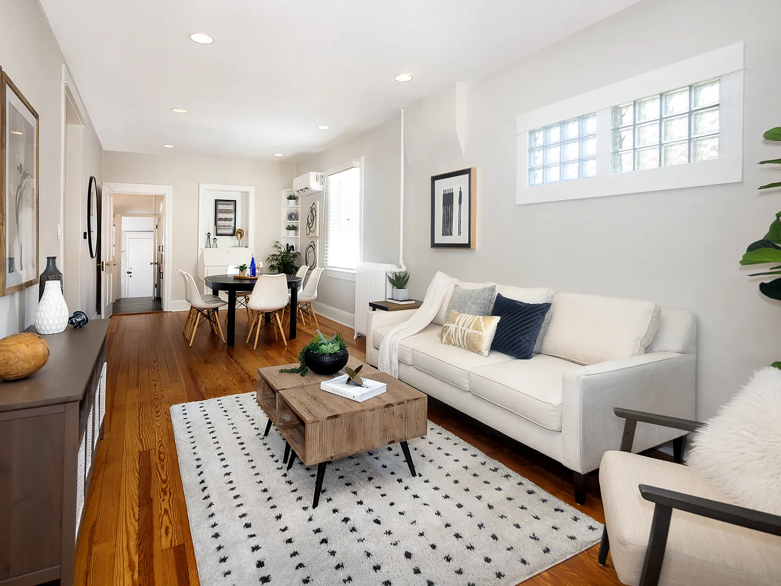 3 bed, 1986 sqft, $3,250 — Photo 4