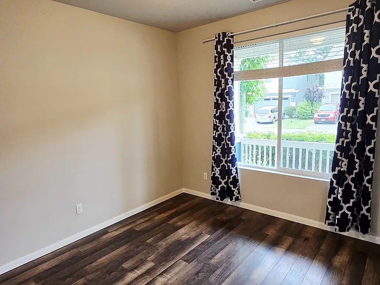 4315 Novak Dr SW — Photo 4