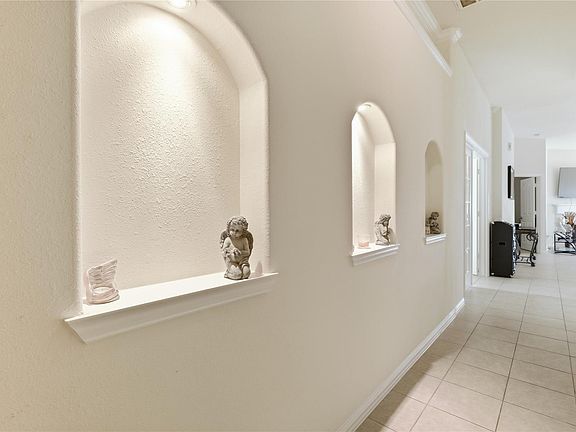 5th image of 5206 Clipper Hill Ct