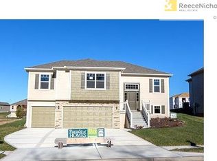 1612 NE 124th St, Kansas City, MO 64165