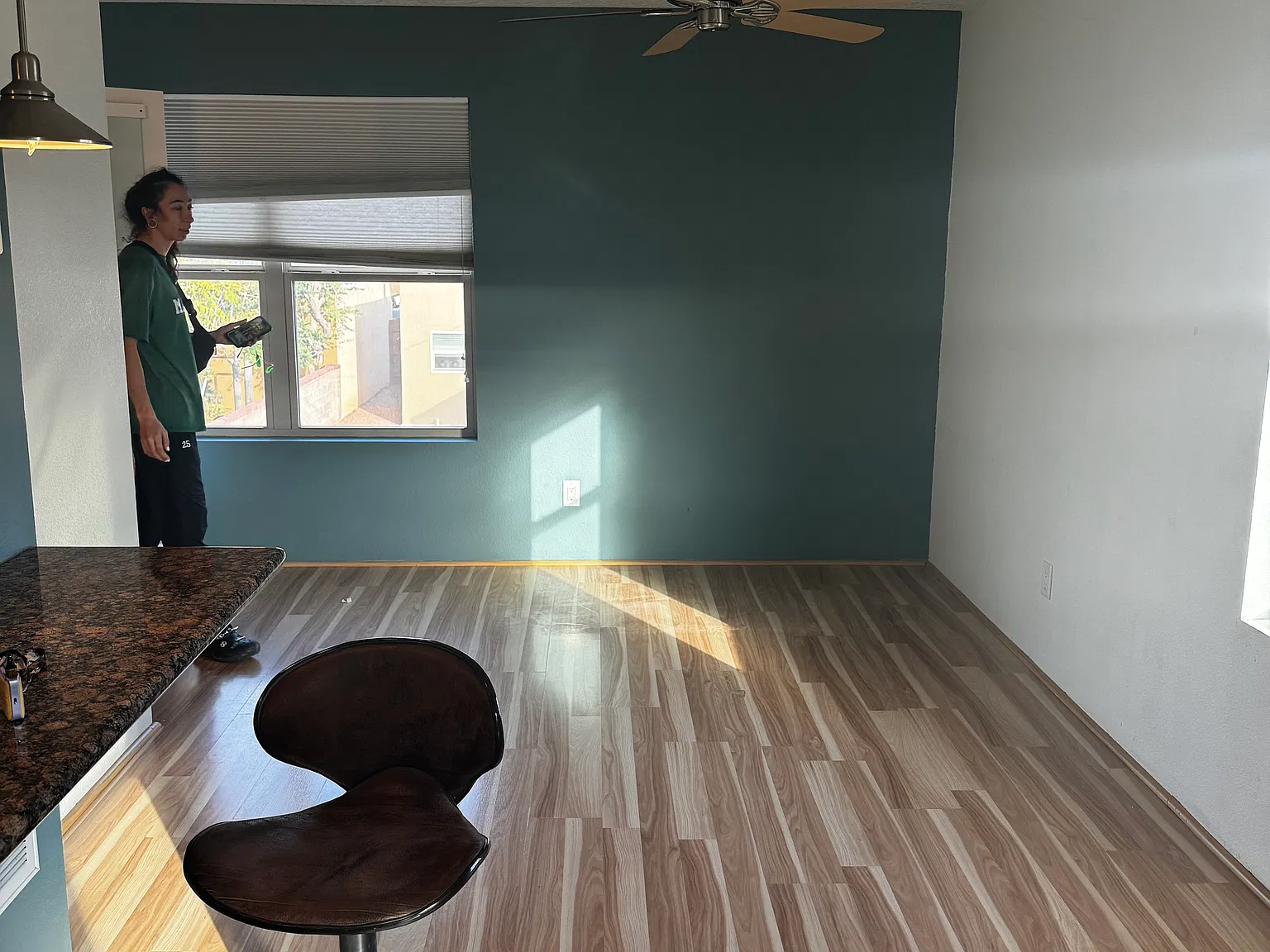 Studio, 700 sqft, $950 — Photo 3