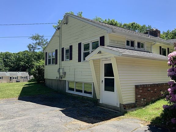 5th image of 12 Old County Rd