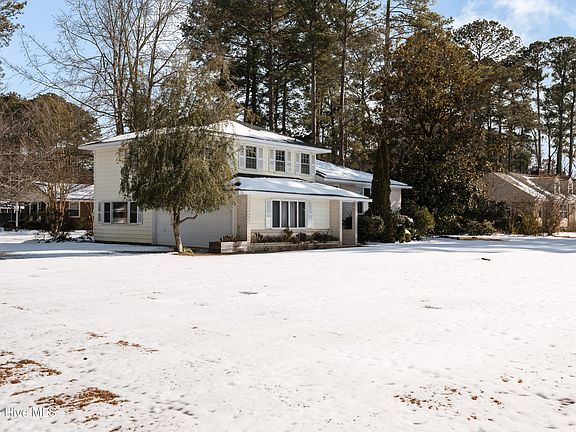 2nd image of 1012 Ensworth Road NW