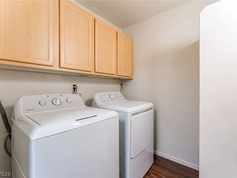 950 Seven Hills Dr #524 — Photo 32