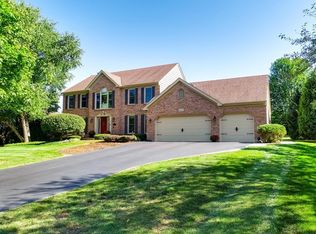 3315 Woods Creek Ln, Algonquin, IL