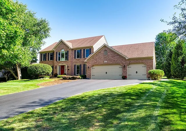 3315 Woods Creek Ln photo 1
