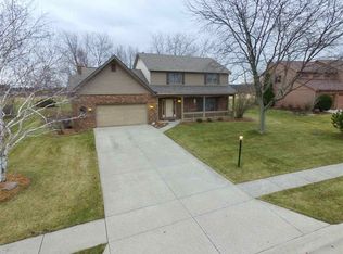 1615 Timberlake Trl, Fort Wayne, IN 46804