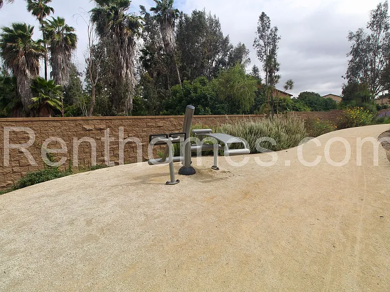 10835 Wendy Way — Photo 36