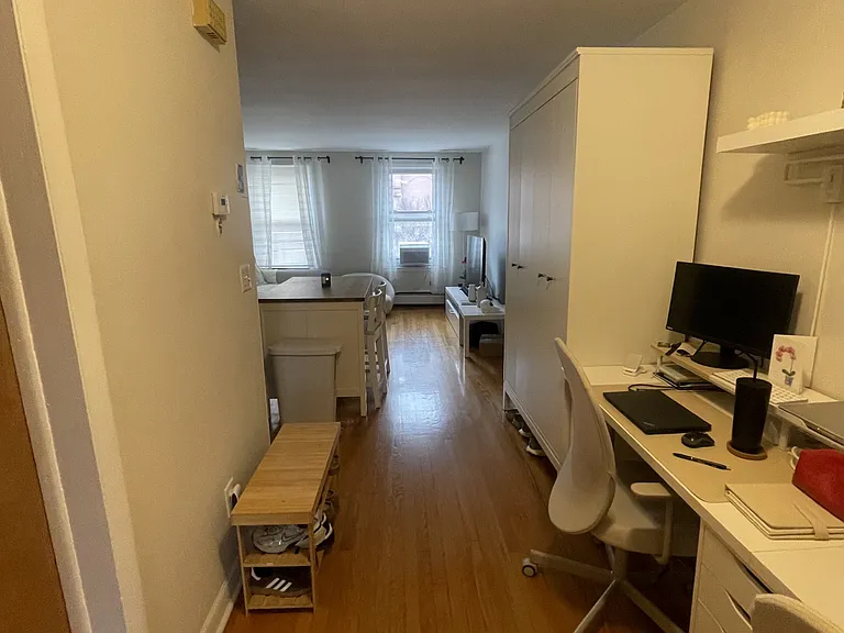 722 Washington St #4 — Photo 4