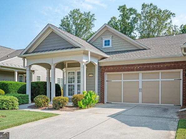 6208 Longleaf Dr, Hoschton, GA 30548