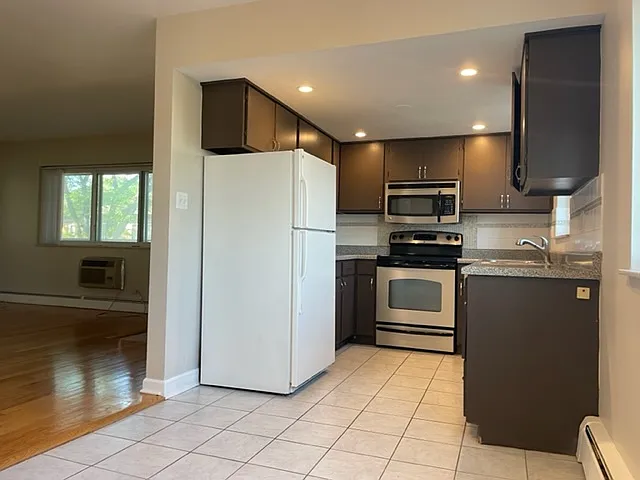 1019 Peterson Ave #B6 — Photo 13