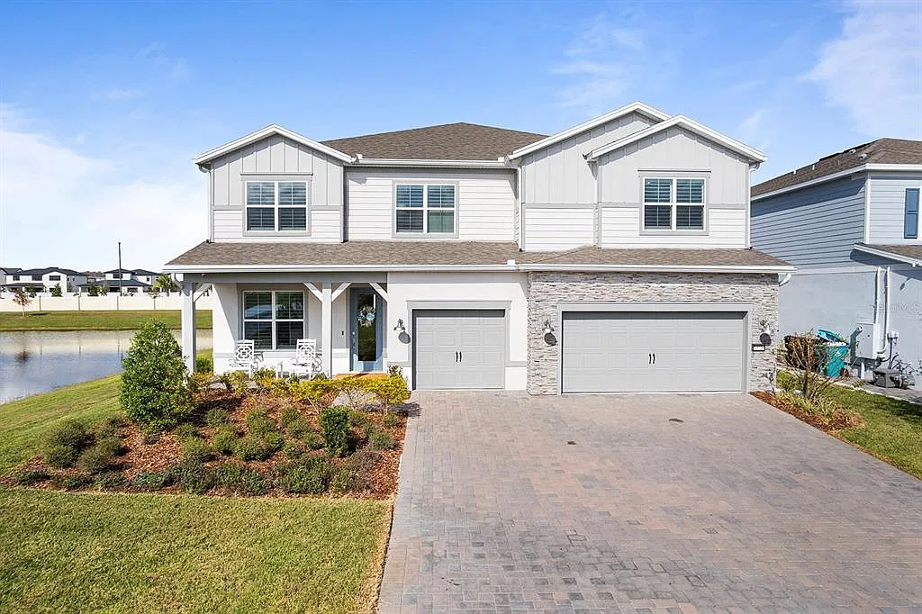 6 bed, 5.5 bath, 5389 sqft, $8,500 — Photo 2