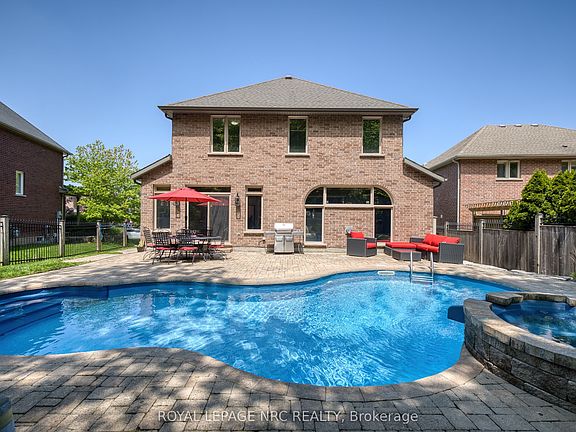 4th image of 27 Bell Ave