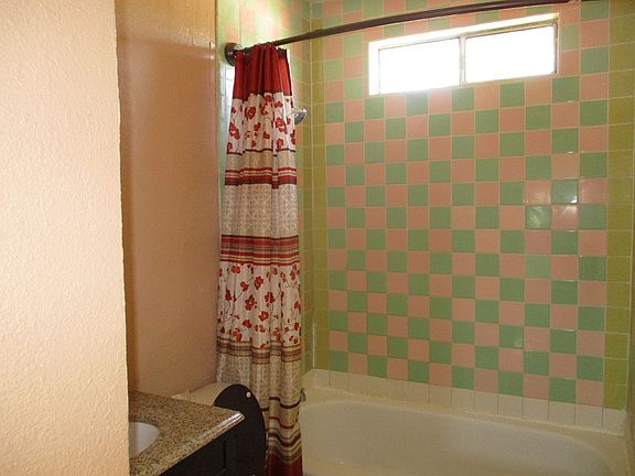 5th image of 2646 Forest Park Ave