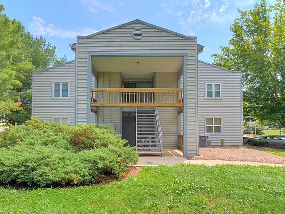 2nd image of 1315 Henry Ln Unit 103