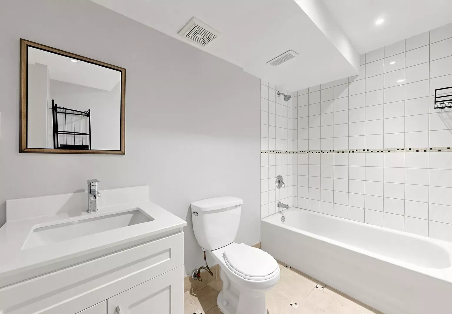 2 bed, 800 sqft, $1,750 — Photo 1
