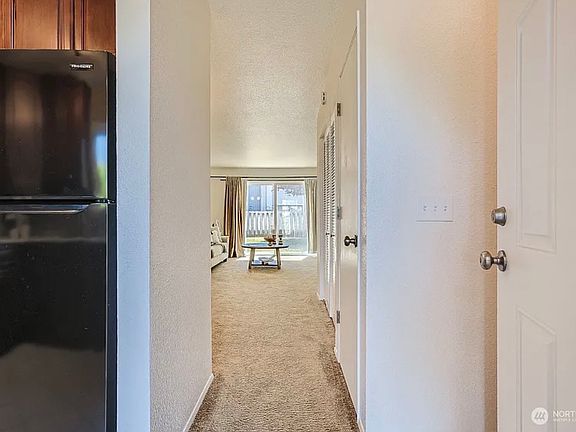 5th image of 25255 108th Ave SE APT J2