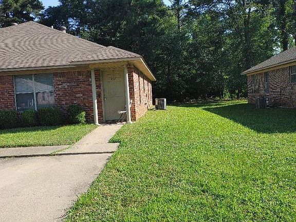 3rd image of 815-81 Elk Cir