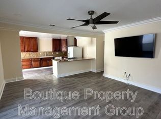 2285 Santa Ana Ave, Costa Mesa, CA 92627