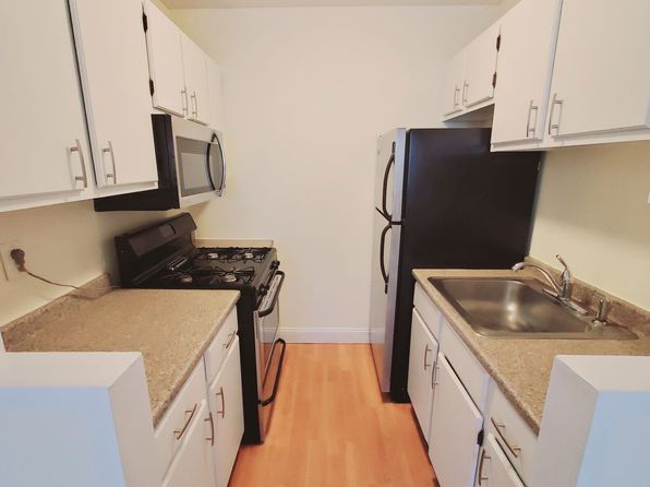 140 Grove St FLOOR 6