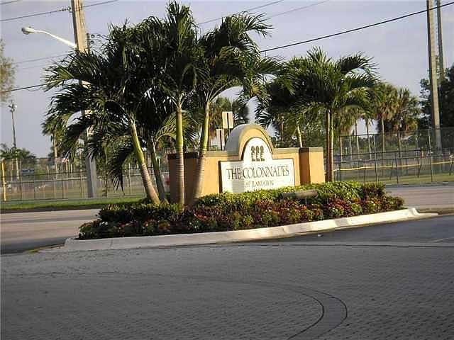 1st image of 810 NW 92nd Ave #810