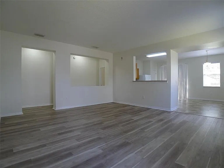 6829 Lake Eaglebrooke Dr — Photo 5