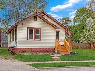 1119 Theodore St, Lansing, MI 48915