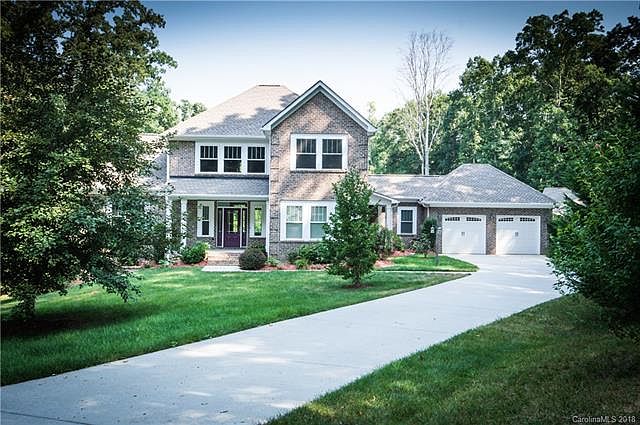 1st image of 170 Ravencrest Dr