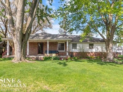 9013 Floral St, Livonia, MI, 48150