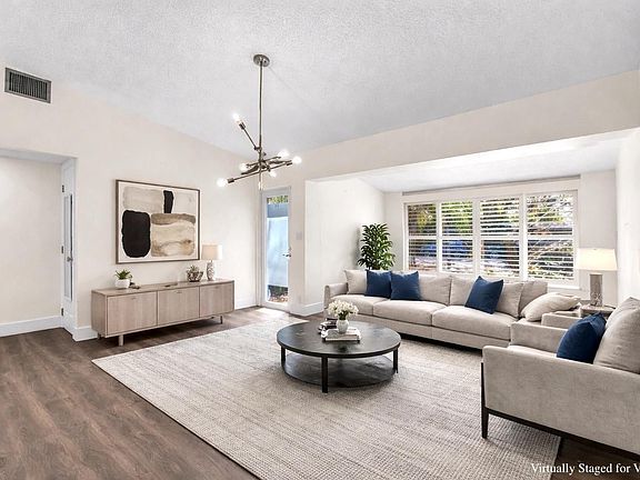 3rd image of 1705 SW 10th Street