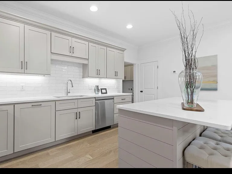 9658 Dutton Ln — Photo 13