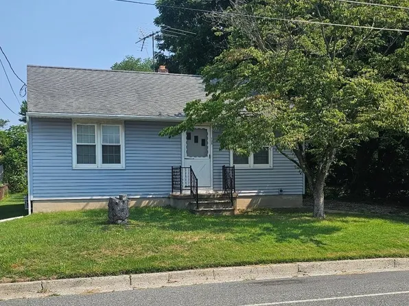 734 Oxford St, Vineland, NJ 08360