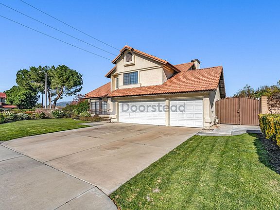 3rd image of 26110 Windsor Dr