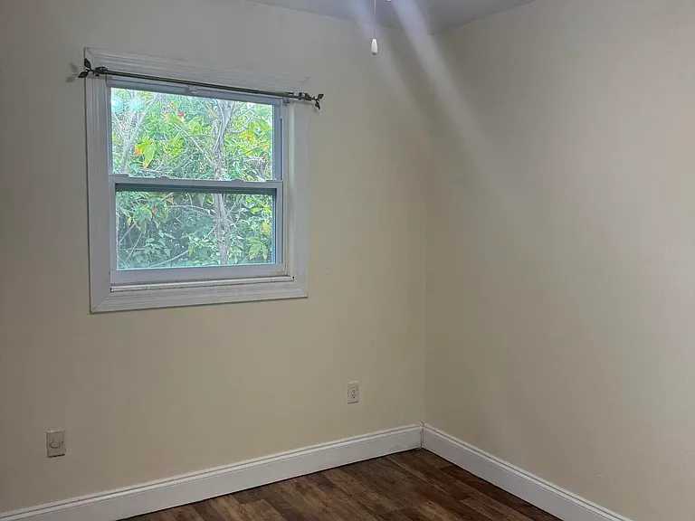 2258 Saint Dunston Ln — Photo 9