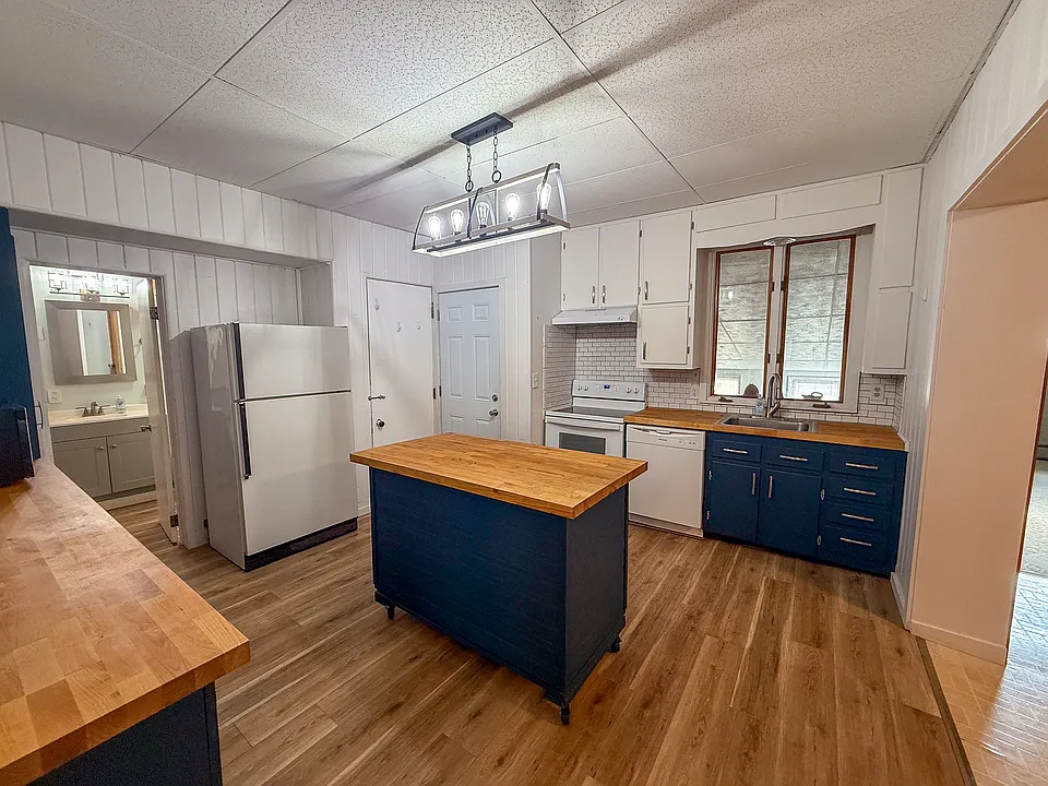 55 Oak St #1