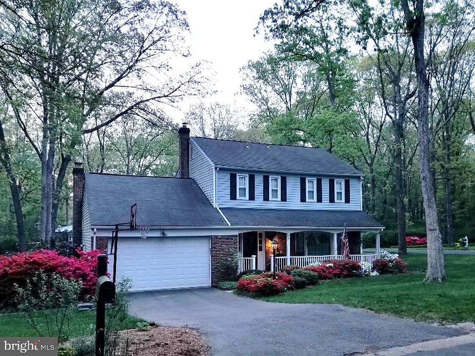 1st image of 667 Wellerburn Ave