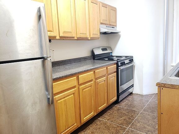 3rd image of 229 W 105th St #4A