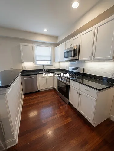 14 Duval St #1T Photo 1